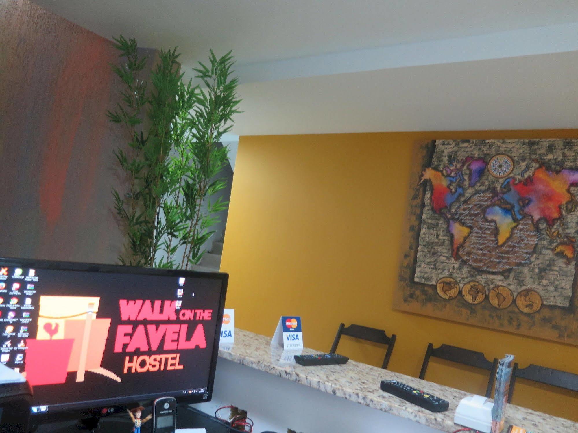 Walk On The Favela Hostel Rio de Janeiro Exterior photo
